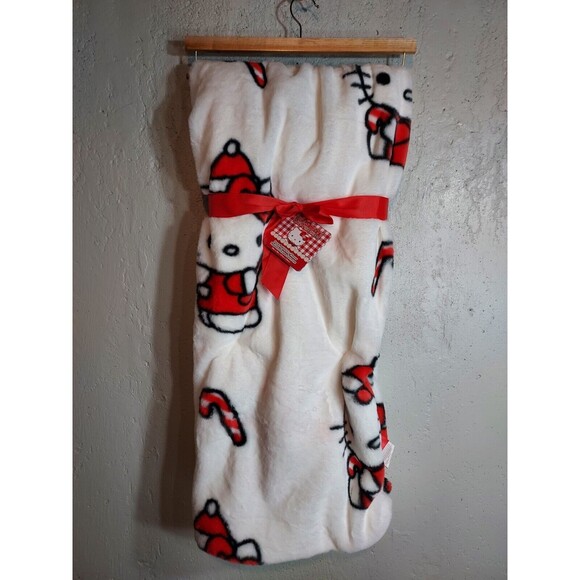 NWT Hello Kitty Faux Rabbit Fur Throw Blanket Christmas Candy Cane White 50*70 - Picture 1 of 2